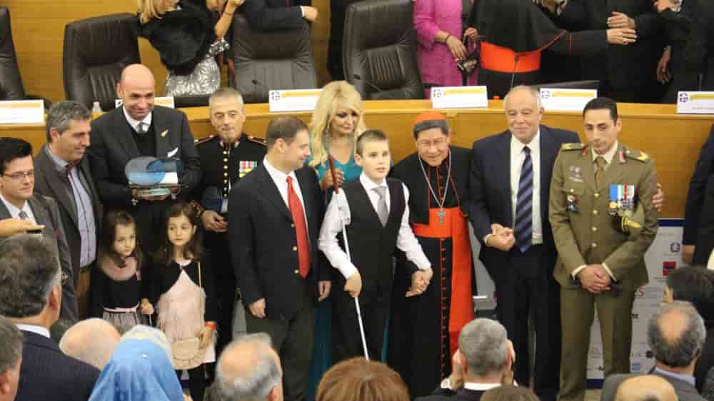 Ethan 2016, Receiving an award in the Vatican